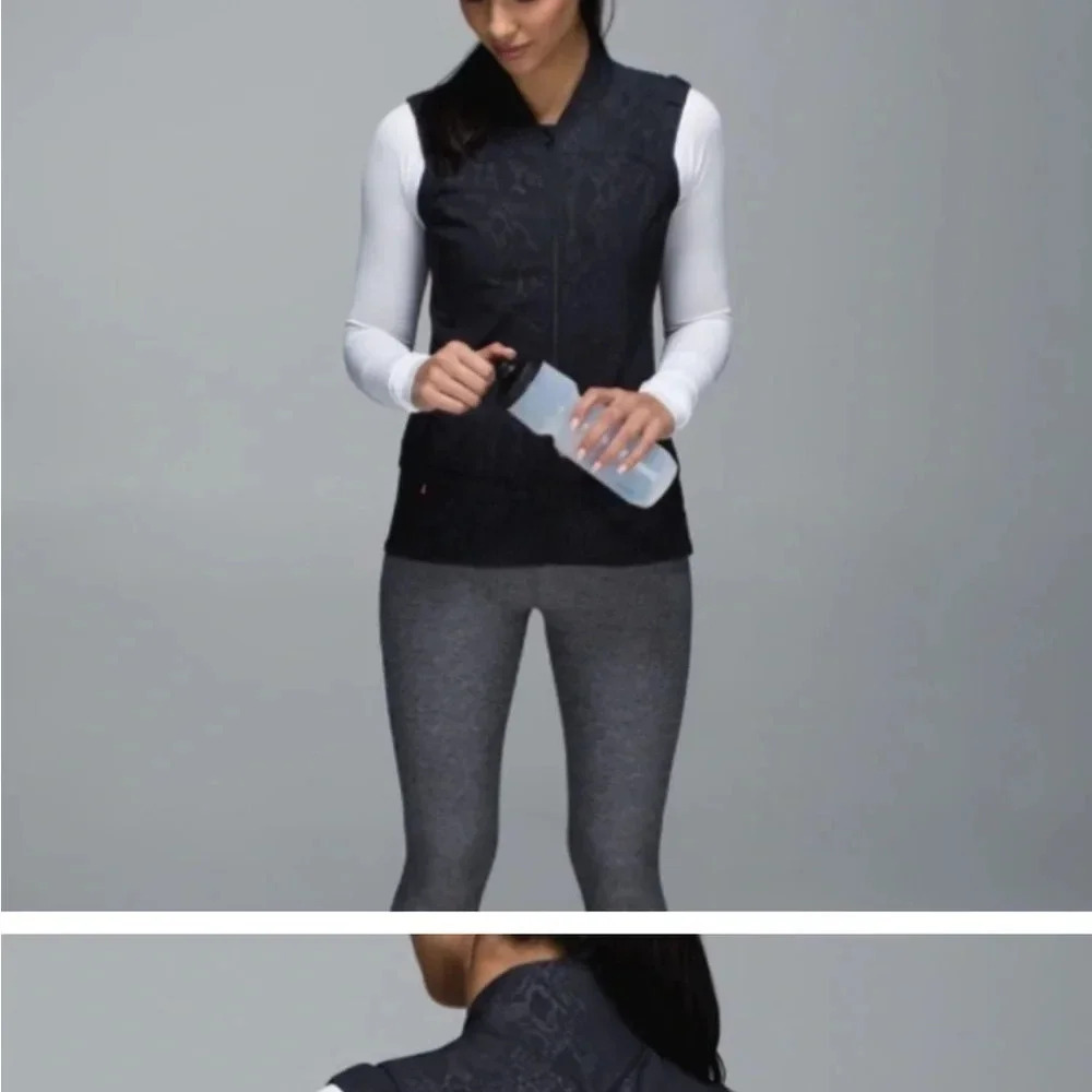 Lululemon Light Speed Reflective Vest Size 2 in Desert Snake Embossed Black NWT